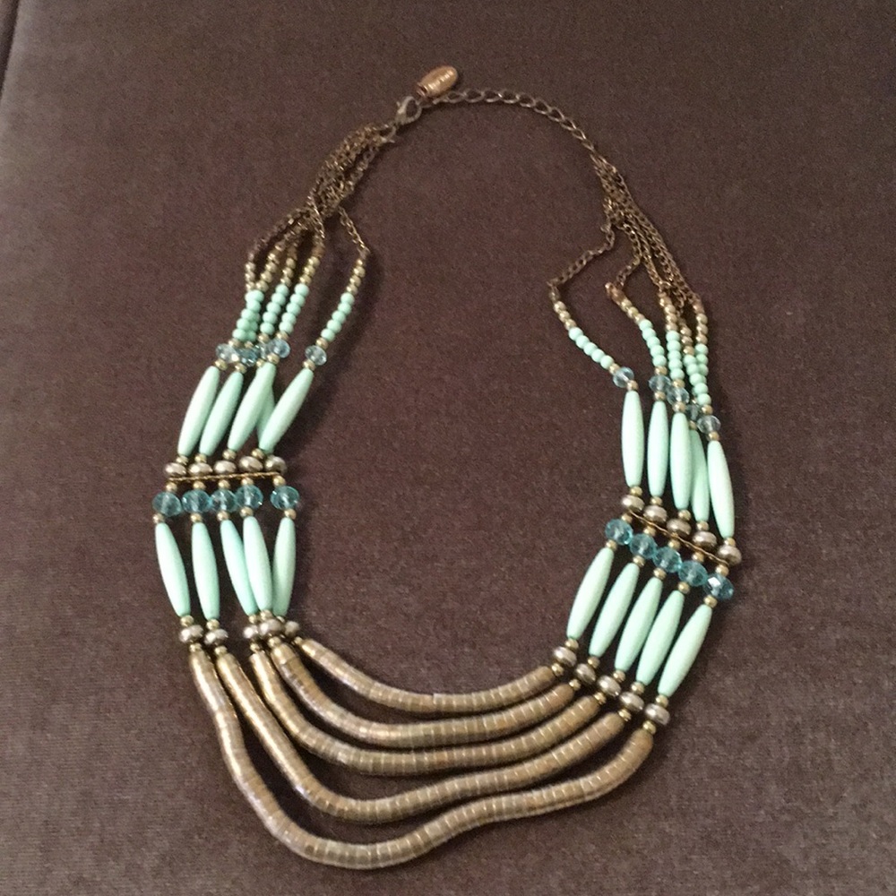 Statement necklace